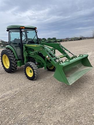 Image of John Deere 4066R Primary image