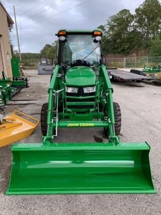 Image of John Deere 4066R equipment image 1