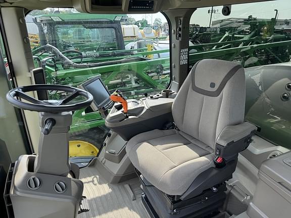 Image of John Deere 408R equipment image 4