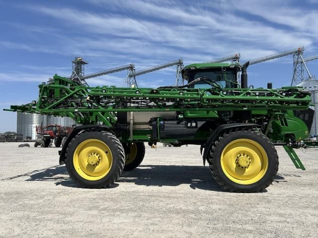 Image of John Deere 408R equipment image 3