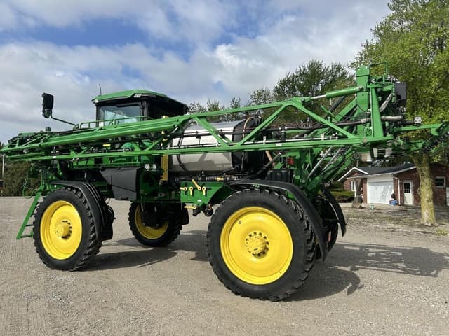 Image of John Deere 408R equipment image 4