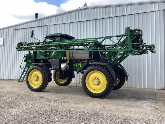 Image of John Deere 408R equipment image 4