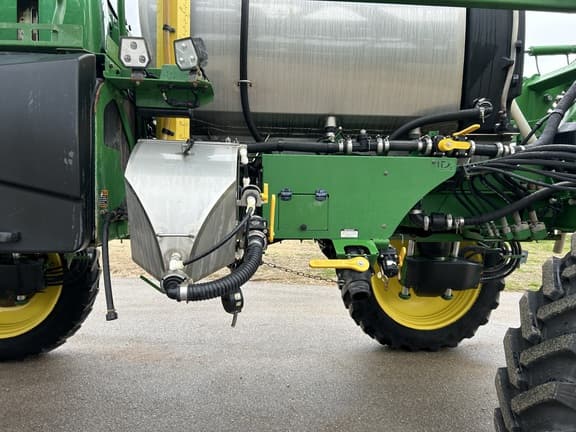 Image of John Deere 408R equipment image 4