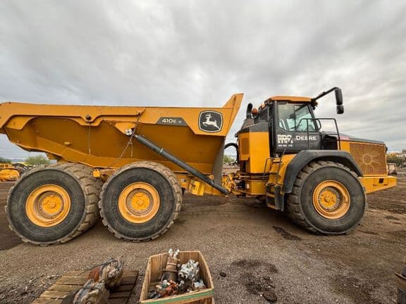 Image of John Deere 410E II equipment image 1