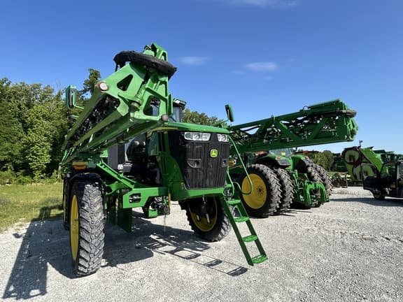 Image of John Deere 410R equipment image 2