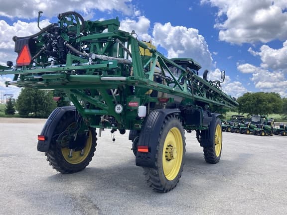Image of John Deere 410R equipment image 4