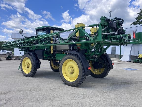 Image of John Deere 410R equipment image 2