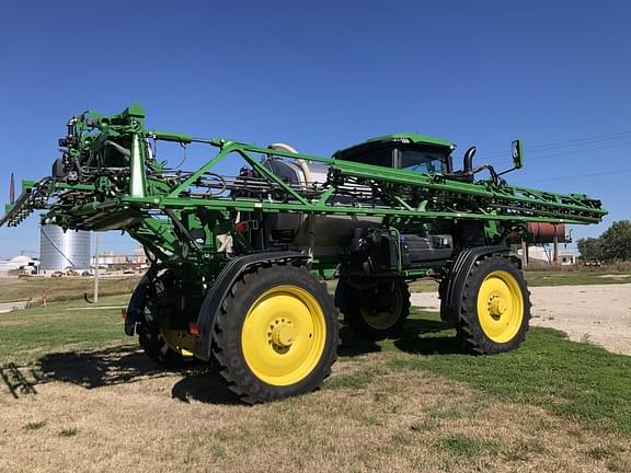 Main image John Deere 410R 8