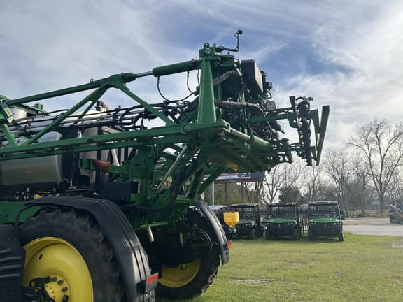 Image of John Deere 410R equipment image 1