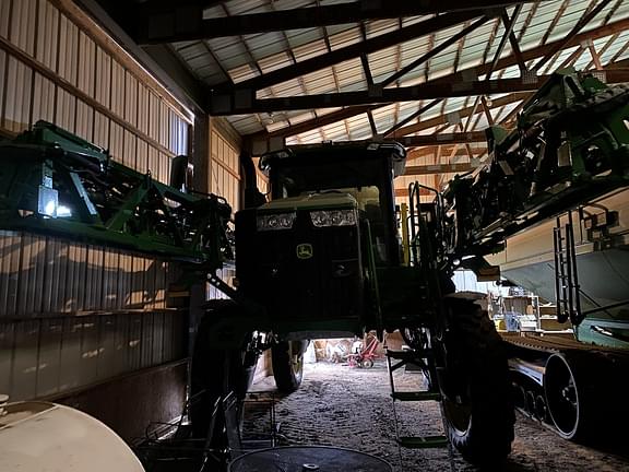 Image of John Deere 410R equipment image 1