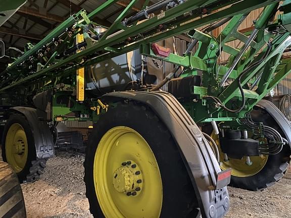 Image of John Deere 410R equipment image 2