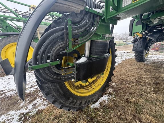 Image of John Deere 410R equipment image 4