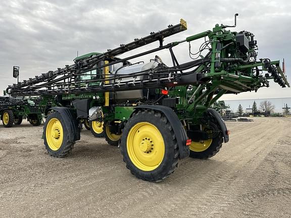 Image of John Deere 410R equipment image 4