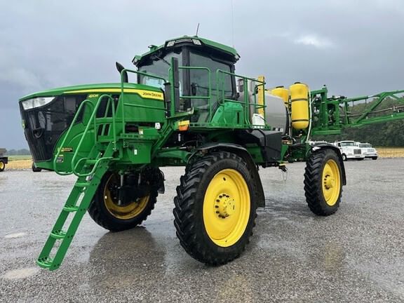2022 John Deere 410R Equipment Image0