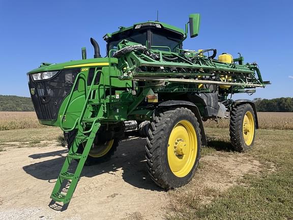 Image of John Deere 410R equipment image 1