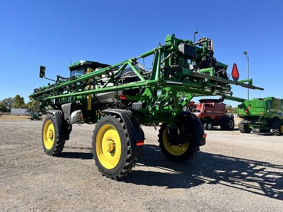 Image of John Deere 410R equipment image 2