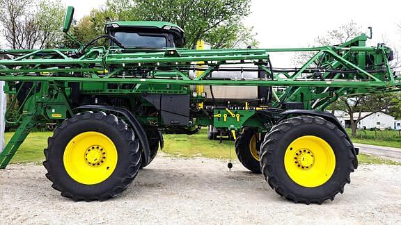 Image of John Deere 410R equipment image 1