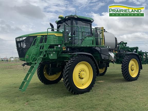 Image of John Deere 410R equipment image 1