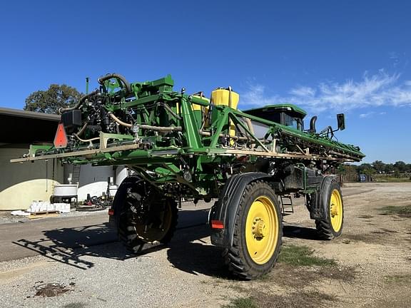 Image of John Deere 410R equipment image 2