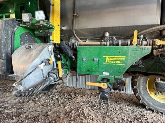 Image of John Deere 410R equipment image 4