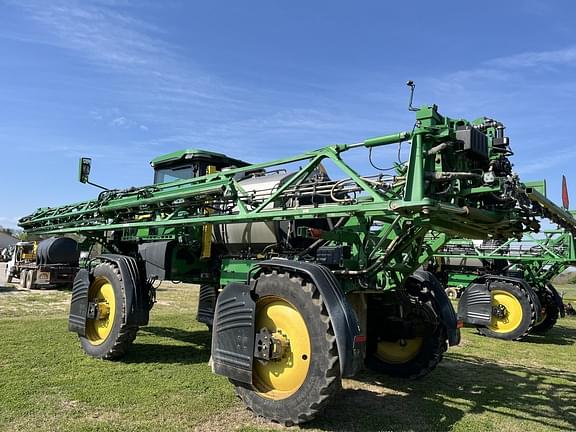 Image of John Deere 410R equipment image 1