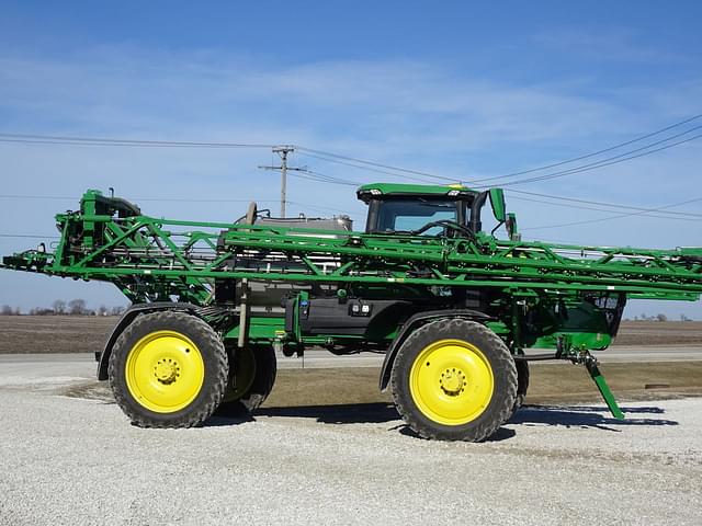 Image of John Deere 410R equipment image 2