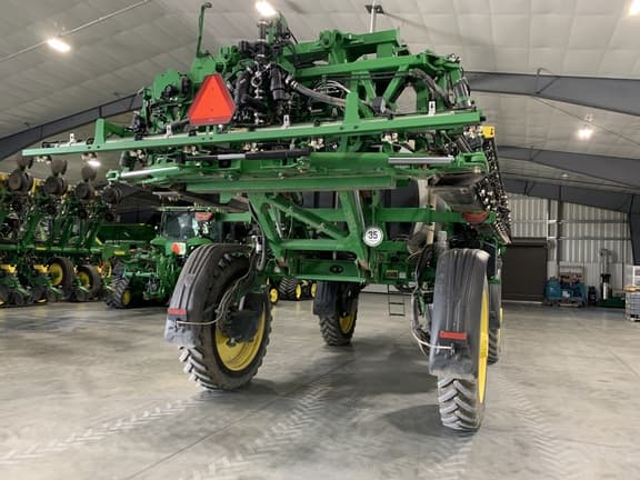 Image of John Deere 410R equipment image 3