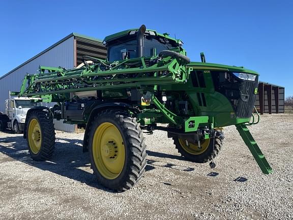 Image of John Deere 410R equipment image 2