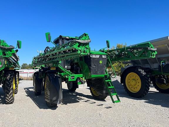 Image of John Deere 410R equipment image 1