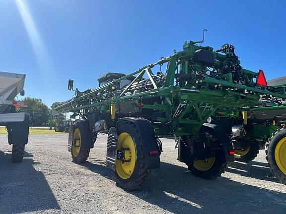 Image of John Deere 410R equipment image 3