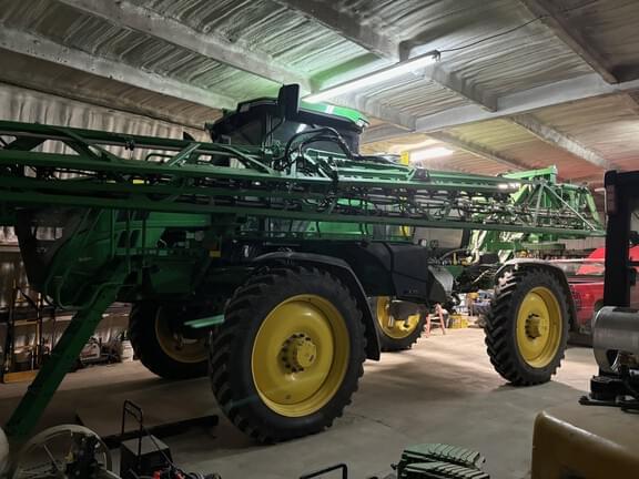 Image of John Deere 410R equipment image 1