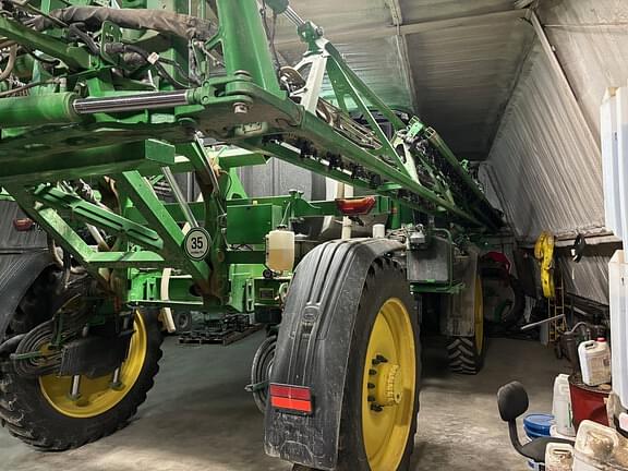 Image of John Deere 410R equipment image 4