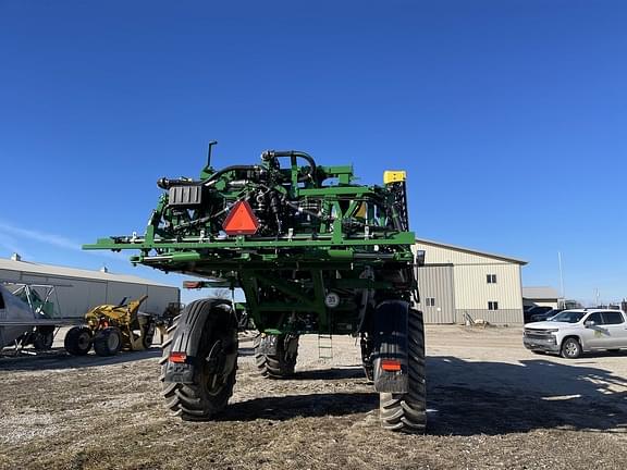 Image of John Deere 410R equipment image 2