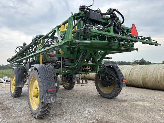 Image of John Deere 410R equipment image 1