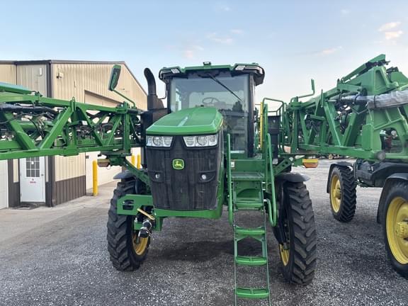Image of John Deere 410R equipment image 4