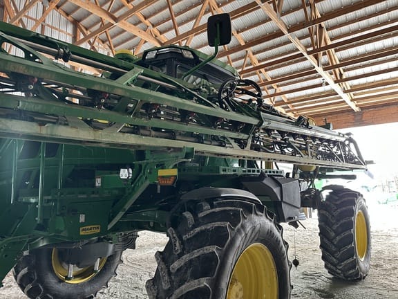 2022 John Deere 410R Equipment Image0