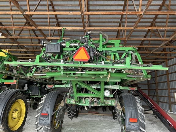 Image of John Deere 410R equipment image 3