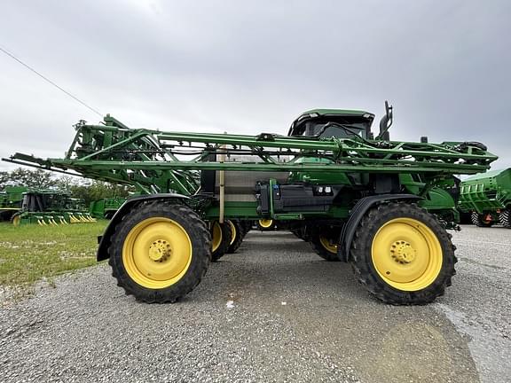 Image of John Deere 410R equipment image 2