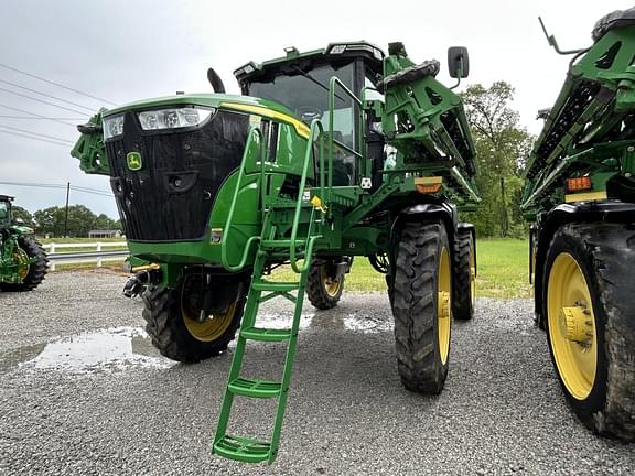 Image of John Deere 410R equipment image 1