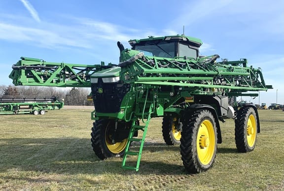 2022 John Deere 410R Equipment Image0