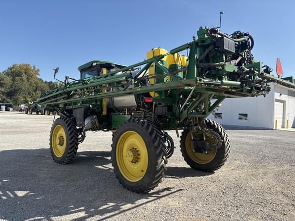 Image of John Deere 410R equipment image 2