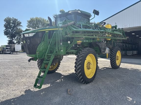 2022 John Deere 410R Equipment Image0