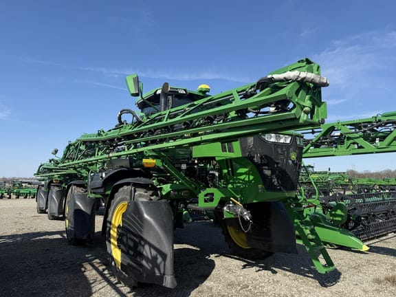 2022 John Deere 410R Equipment Image0