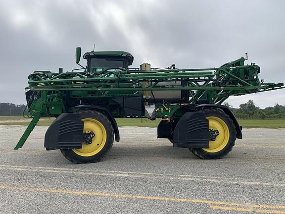 Image of John Deere 410R equipment image 4