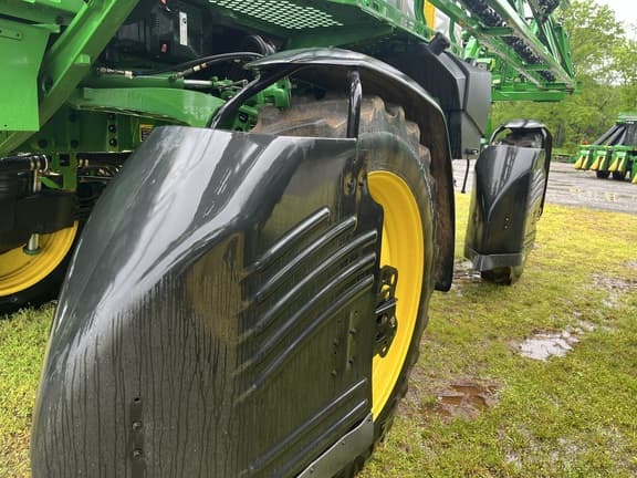 Image of John Deere 410R equipment image 2