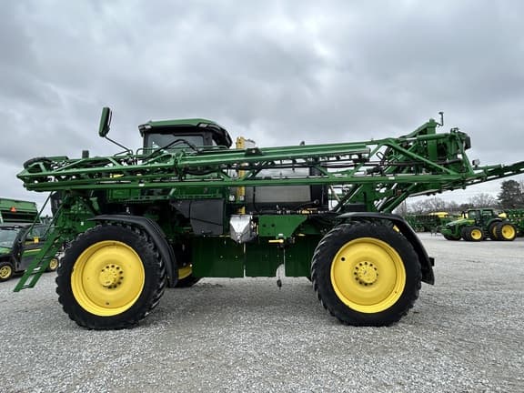 Image of John Deere 410R equipment image 3