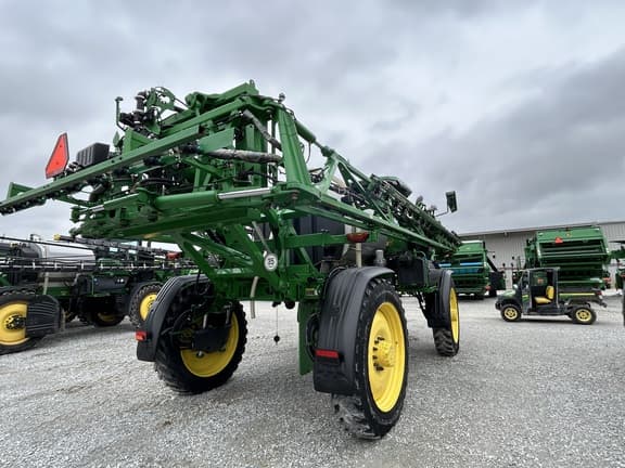 Image of John Deere 410R equipment image 4