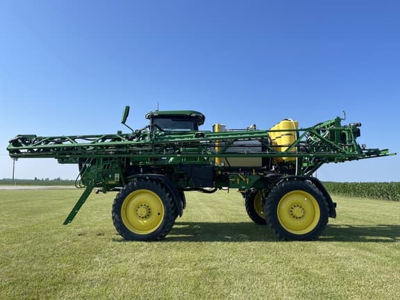 Image of John Deere 410R equipment image 1