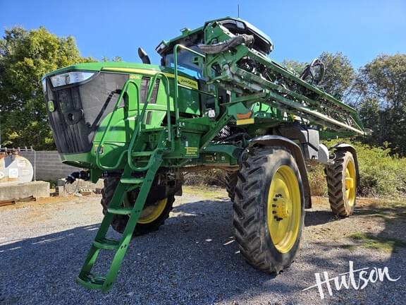 Image of John Deere 410R equipment image 1