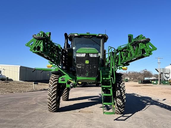 Image of John Deere 410R equipment image 1